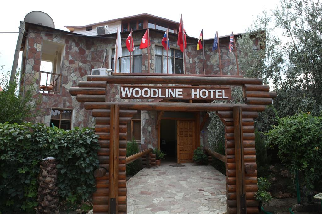 גוינוק Woodline Hotel מראה חיצוני תמונה