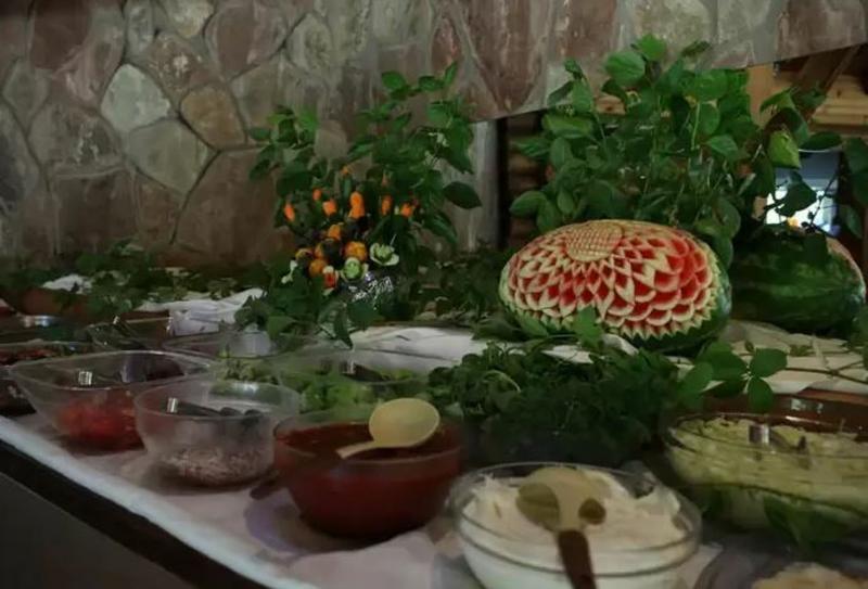 גוינוק Woodline Hotel מראה חיצוני תמונה
